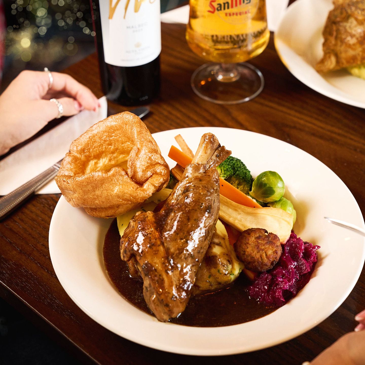 Christmas Day 2025 Lunch, Dinner & Dining at The Attleborough Arms in Nuneaton